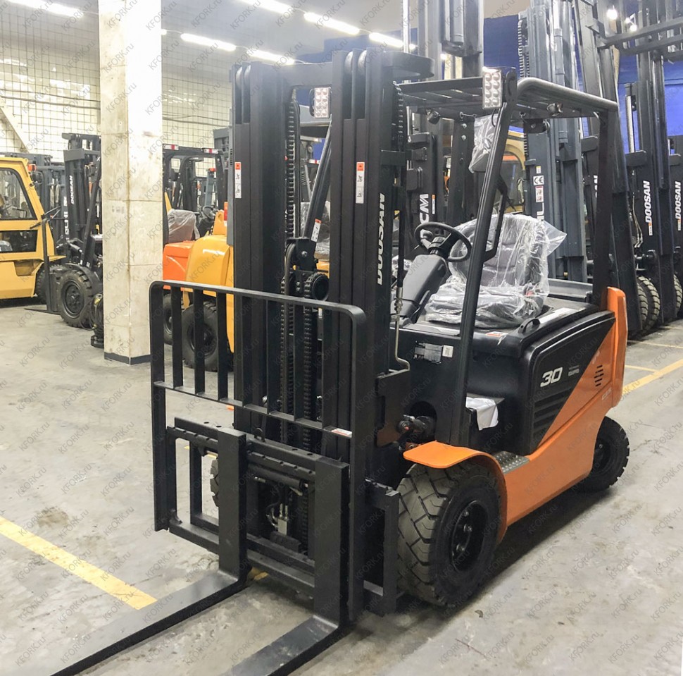 Эл. погрузчик Doosan B30NS